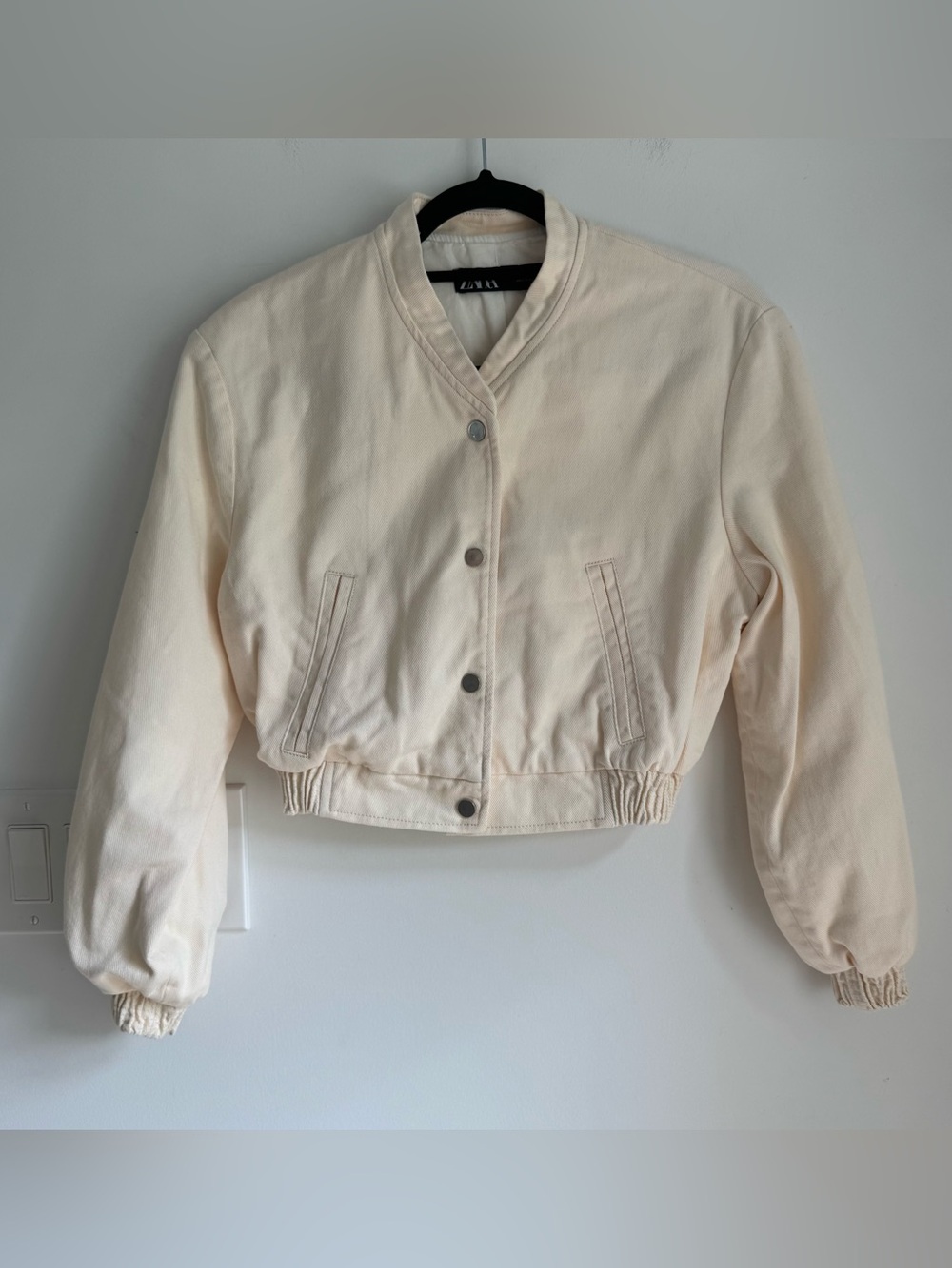 ZARA Cropped Bomber Jean Jacket Women’s S Cream